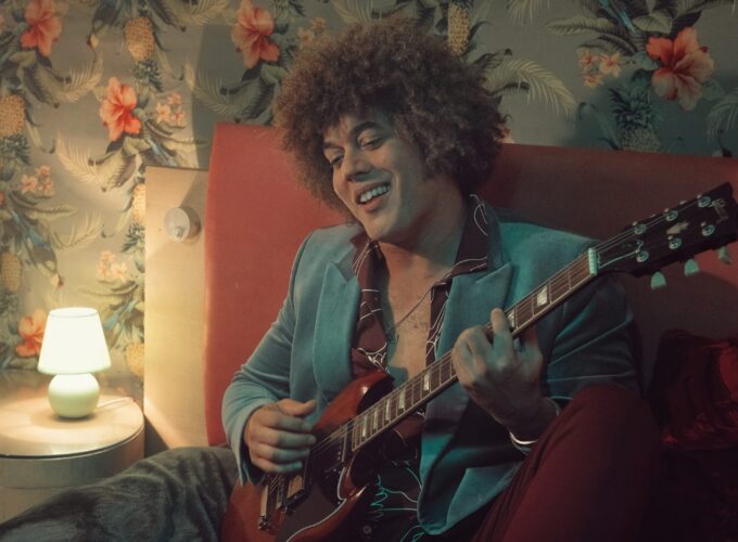 Rey motel Music Vid pic hi res