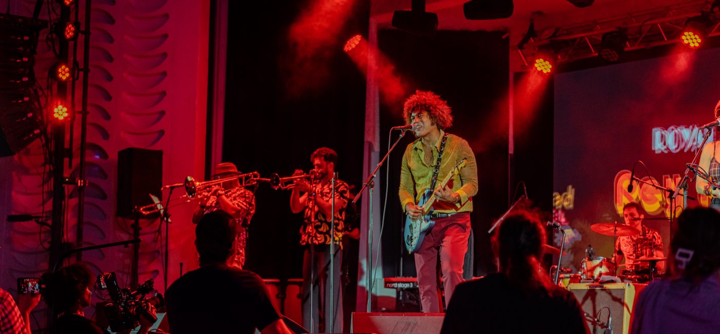 Rey Live photo Bandshell